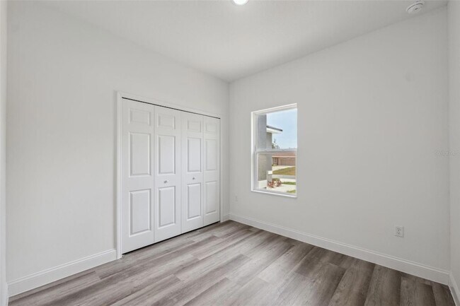 Building Photo - 16904 SW 30th Avenue Rd