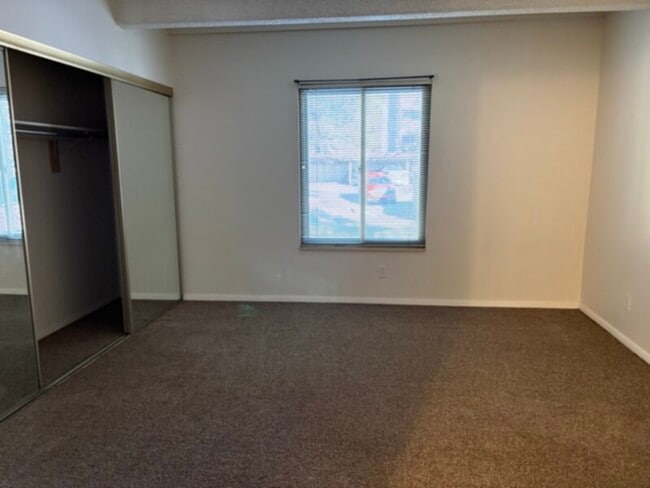 Building Photo - Dayton Green Condo with a VIEW