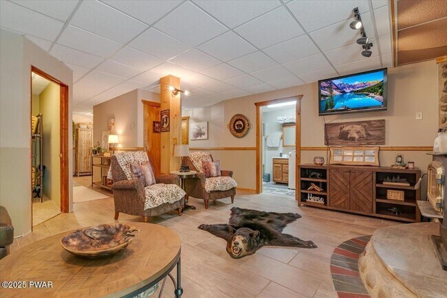 Building Photo - 134 Split Rock Rd