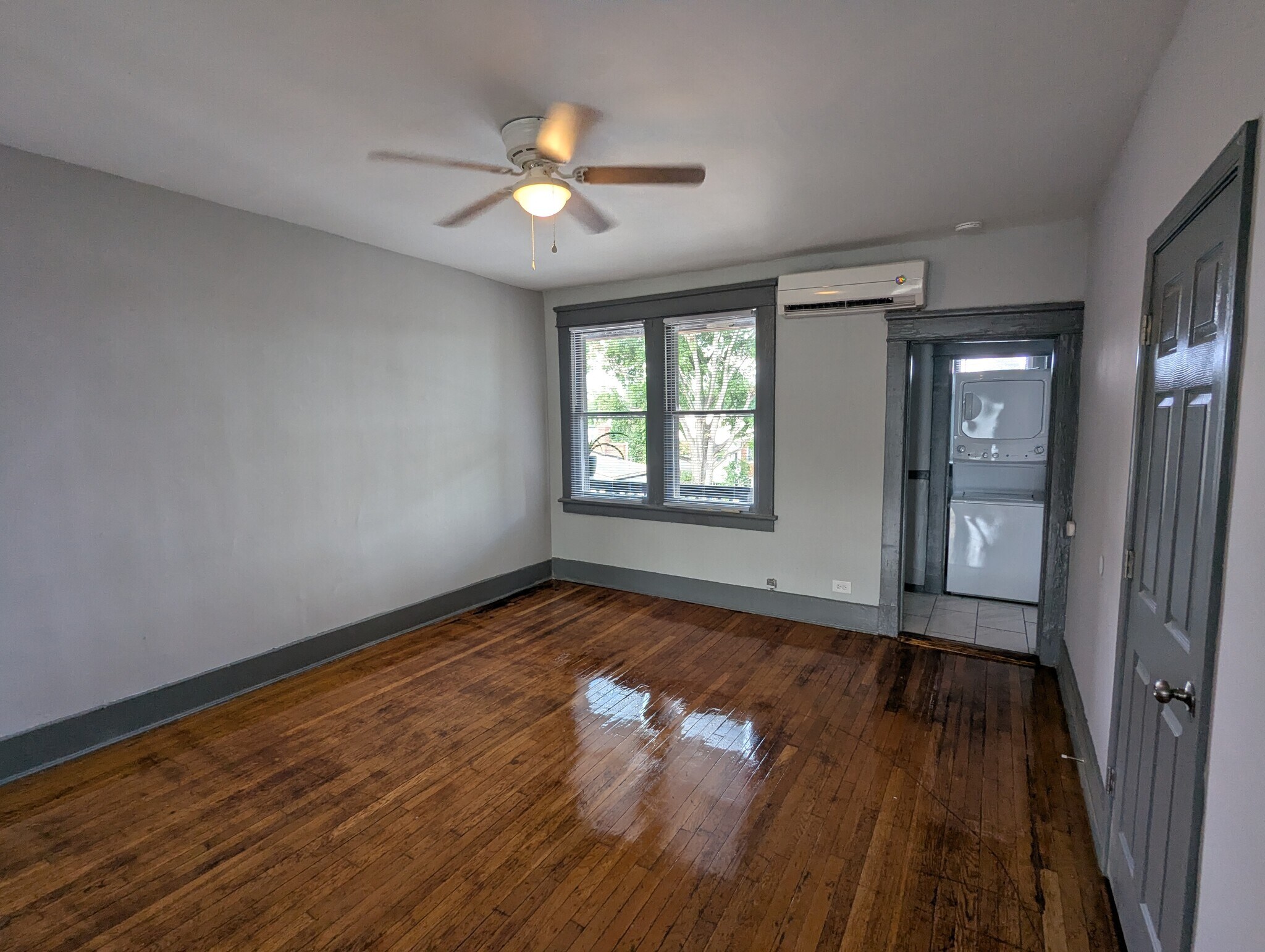 Building Photo - 2914 Idlewood Ave