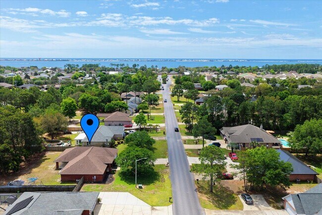 Building Photo - 1922 Coral St