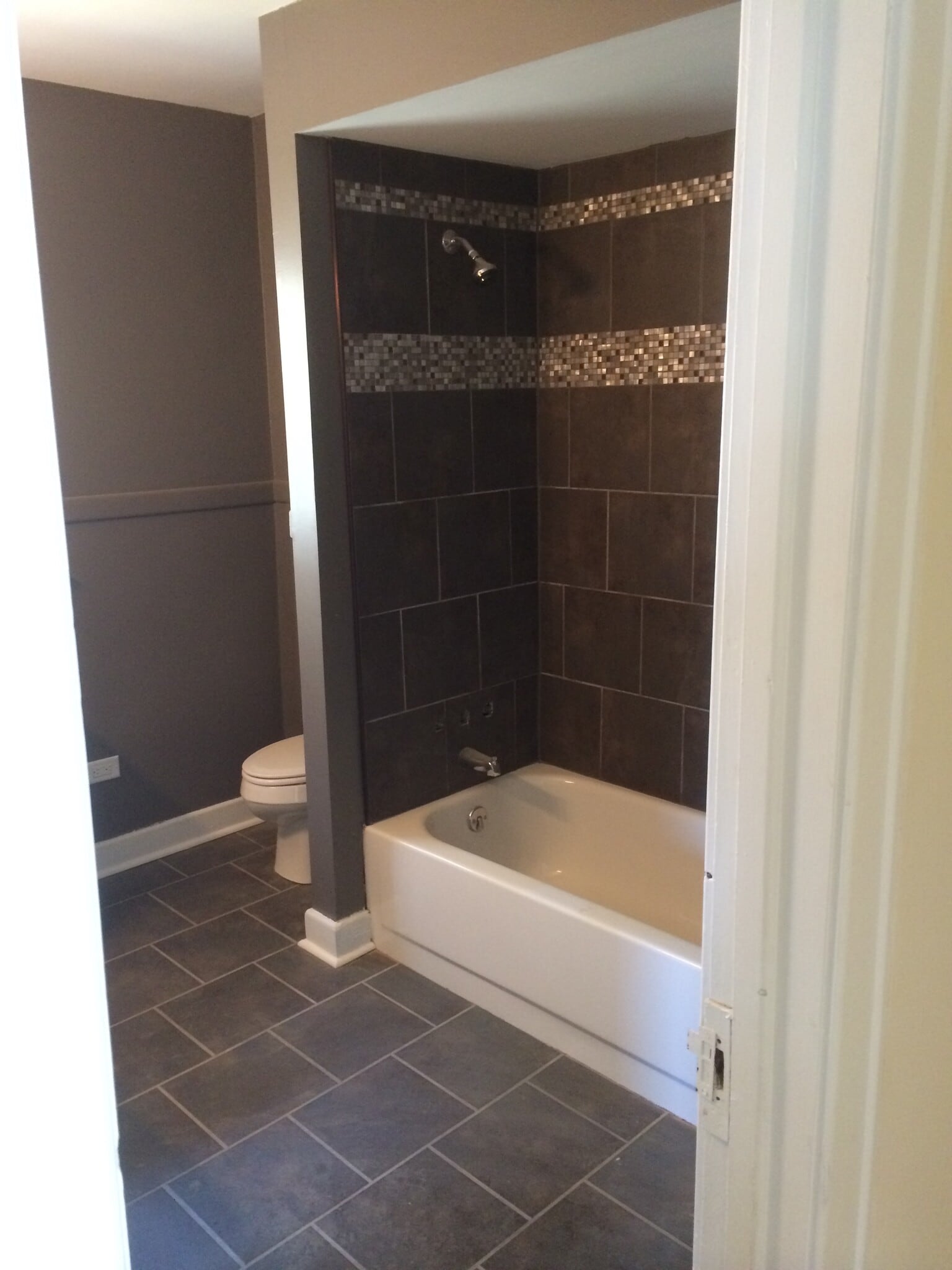 Shower - 145 Eastern Ave NE