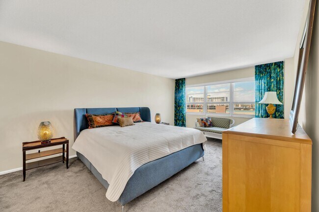 Building Photo - 133 N Pompano Beach Blvd