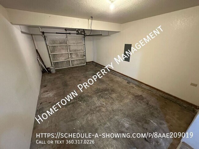 Building Photo - 1606 Sulky Dr SE