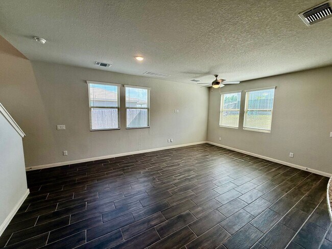 Building Photo - 117 Joseph Cir