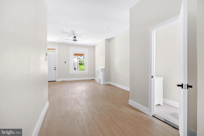 Building Photo - 4288 Viola St