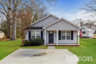 Building Photo - 708 Deaton St