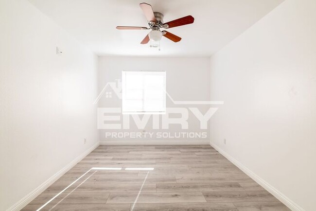 Building Photo - Beautiful 2 Bed Apartment in Huntington Pa...