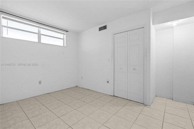 Building Photo - 3030 Marcos Dr