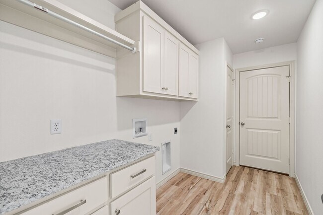 Building Photo - Country Living In Roosevelt ISD!