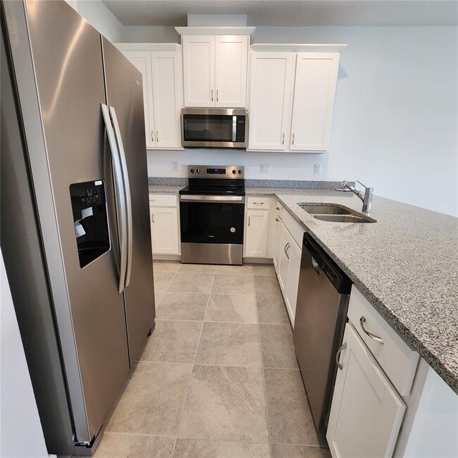 Building Photo - 4232 Sadler Rd
