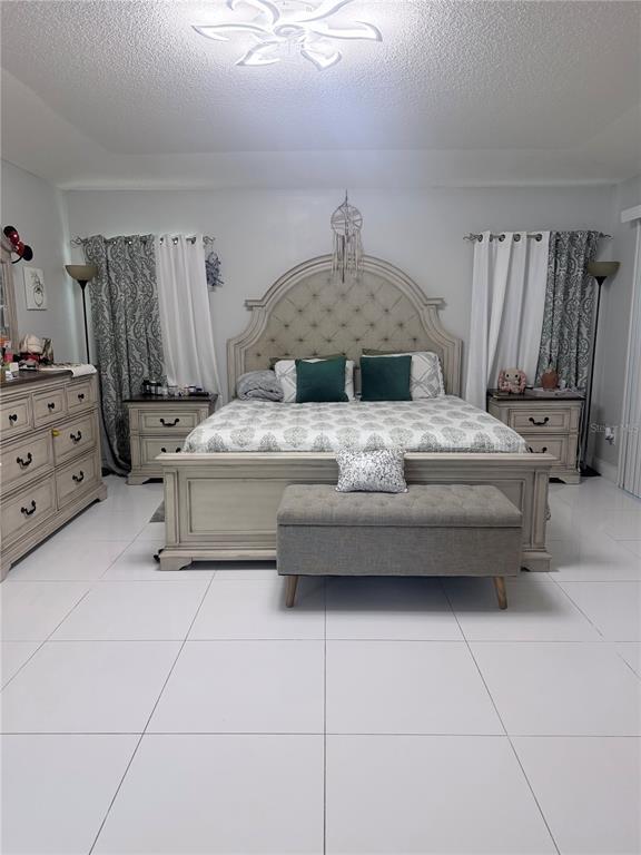 Building Photo - 2618 Hawthorne Ln