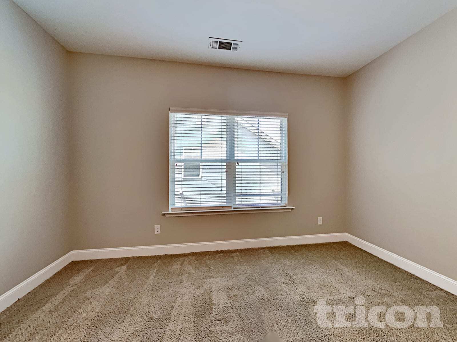 Building Photo - 115 Orchard Ln