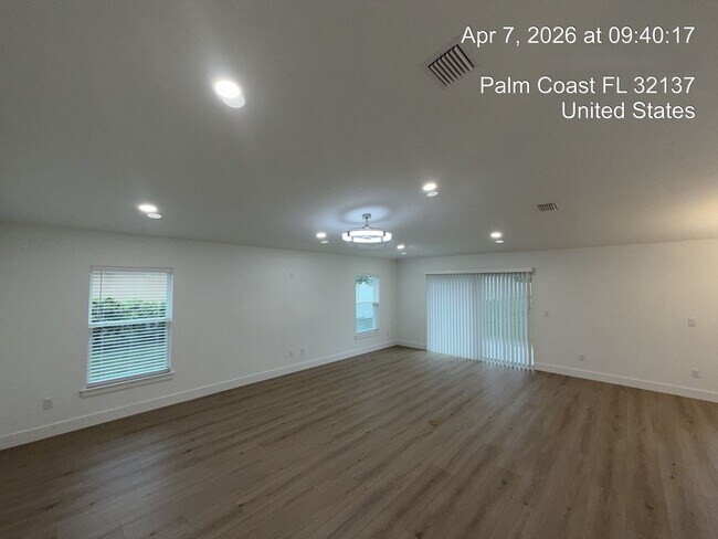Building Photo - 85 Laramie Dr