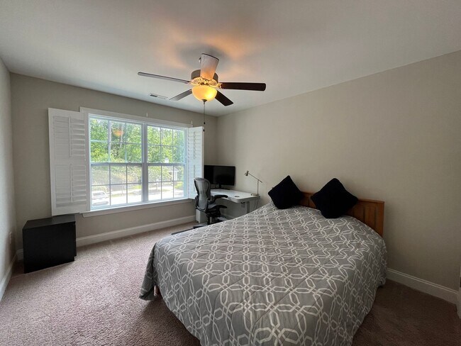 Building Photo - Exceptional 4BD, 2.5BA Cary Townhome with 2-Car Garage, Bonus 2nd Floor Living Space, and Private...