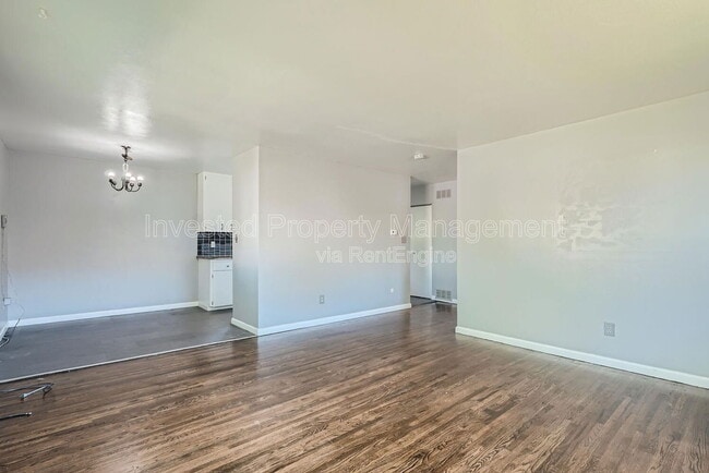 Building Photo - 1060 S Decatur St