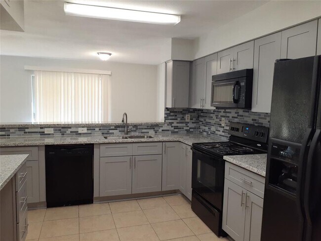 Building Photo - 14515 Wunderlich Dr