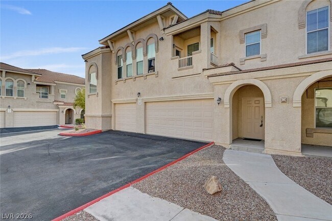 Building Photo - 10550 W Alexander Rd