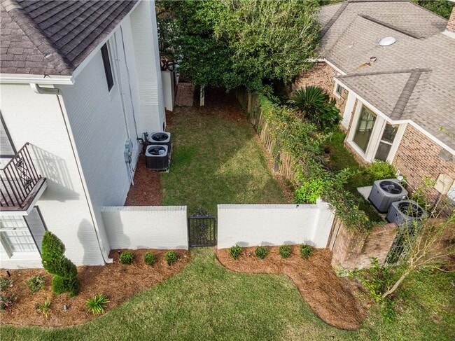 Building Photo - 656 Falls Church Rd