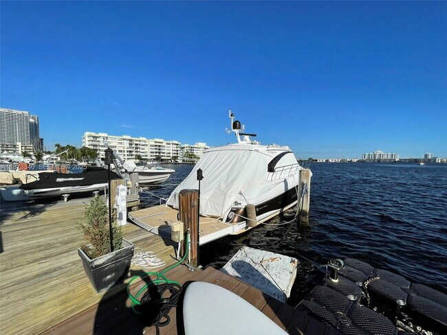 Building Photo - 2777 NE 165th Terrace