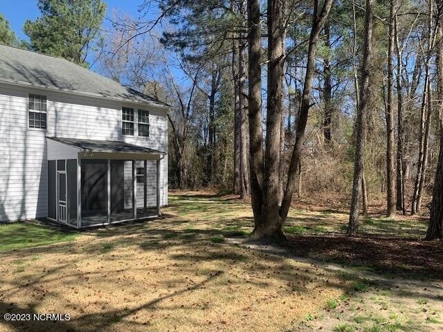 Building Photo - 862 Blue Bird Dr