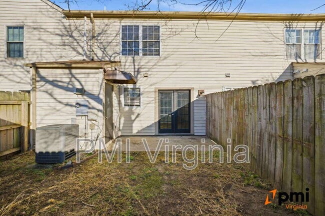 Building Photo - 705 Mill Landing Rd