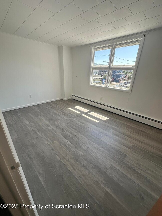 Building Photo - 501 Hazle St
