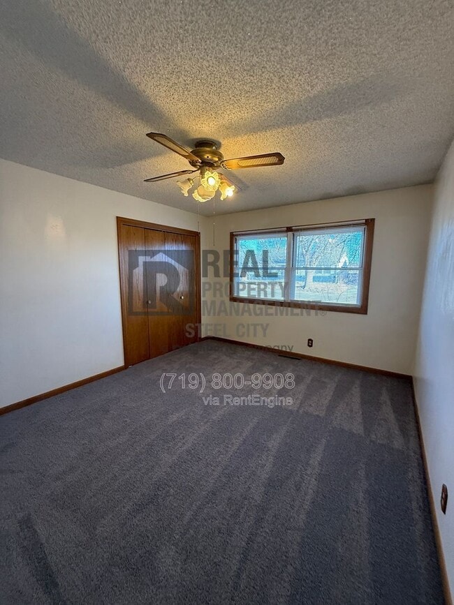 Building Photo - 1813 Iroquois Rd