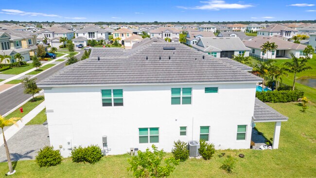 Building Photo - 15134 Cameo Ct