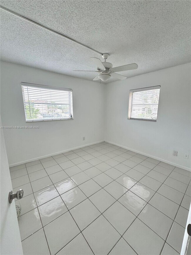 Building Photo - 2495 SW 82nd Ave