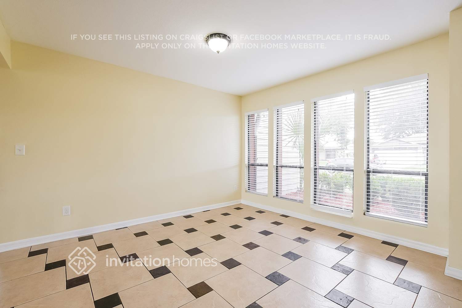 Building Photo - 3741 Linsbury St