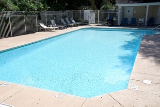 Building Photo - Rare 3 Bedroom Condo in Niceville!