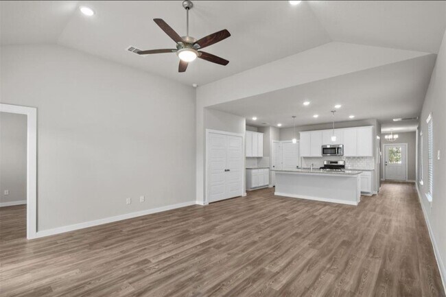 Building Photo - 21647 Coral Mist Dr