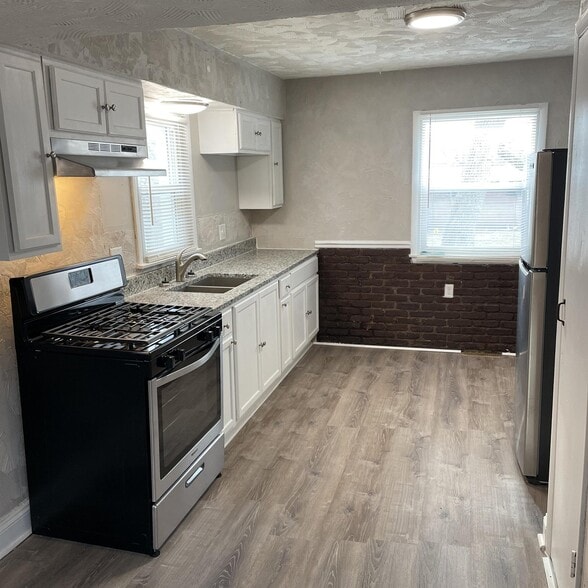 Building Photo - 4031 W Fairmount Ave