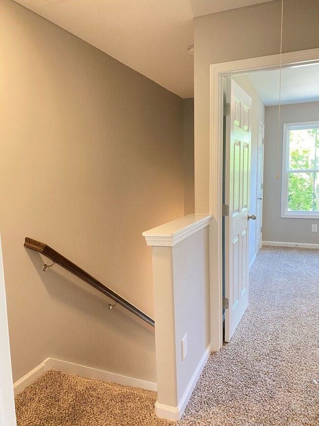 Building Photo - Brand New 2 Story Duplex!!  Close to Downt...