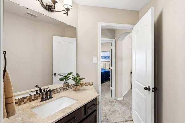 Building Photo - 27383 Pendleton Trace Dr