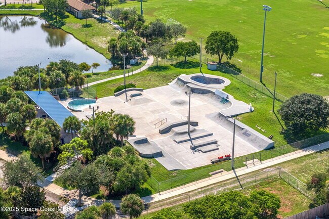 Building Photo - 1125 Jimmy Buffett Mem Hwy