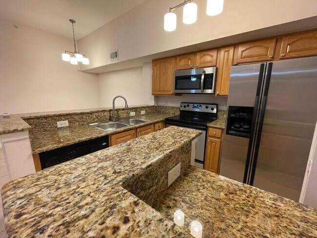 Primary Photo - 211 SW Palm Dr