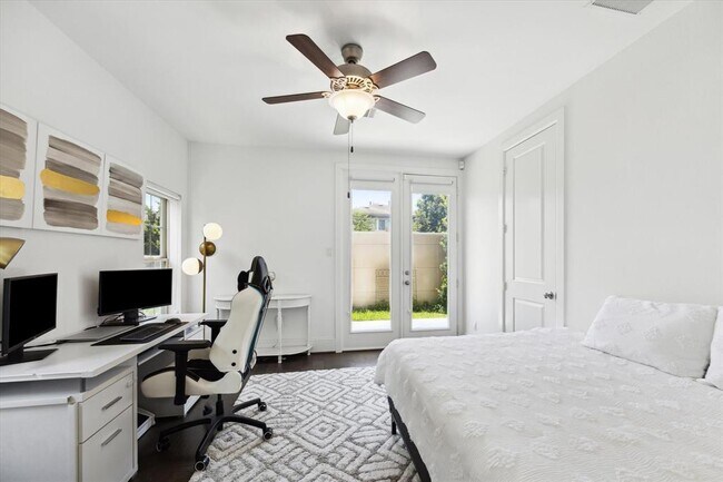 Building Photo - 1203 Edwinstowe Trl