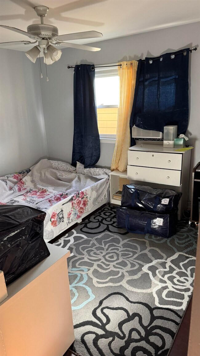 Building Photo - 71 Prospect Ave