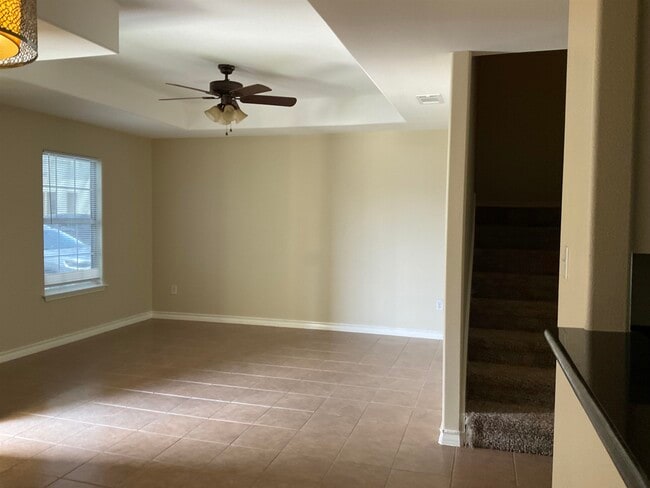 Building Photo - 1014 Ranchway Dr