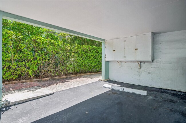 Building Photo - 5400 N Ocean Blvd