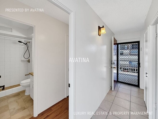 Building Photo - 757 Kinalau Pl