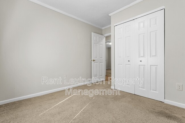 Building Photo - 3352 Hartston Dr