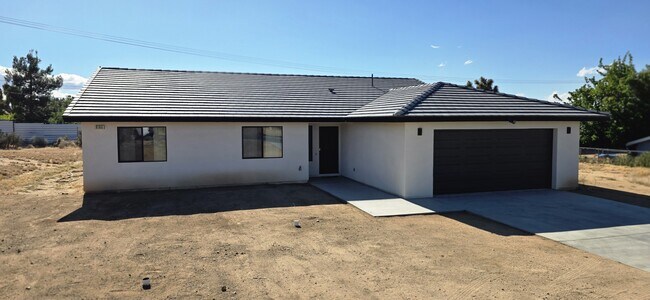 Building Photo - 8160 Palomar Ave