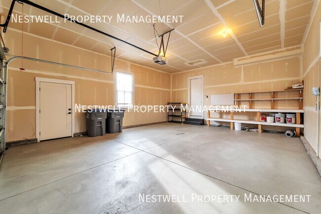 Building Photo - 10907 Paddle Board Way