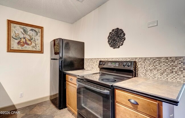 Building Photo - 1617 Drummond Ave