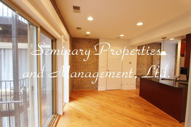 Interior Photo - 5653-5659 N Magnolia Ave