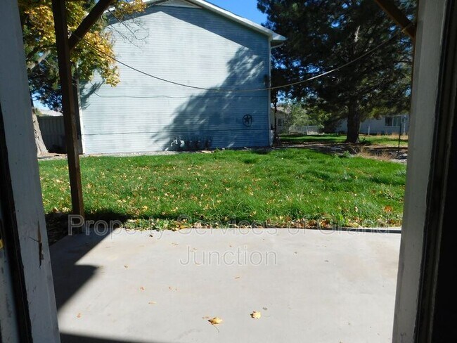 Building Photo - 568 Dawn Ct