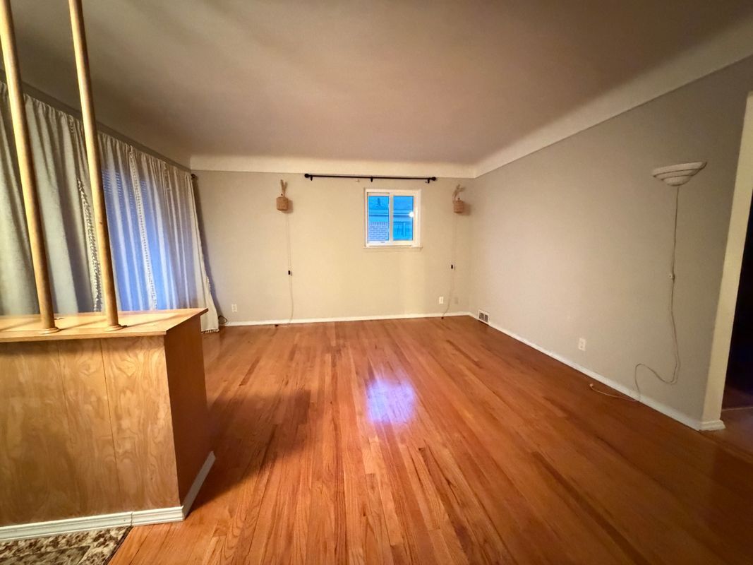 Building Photo - 25125 Campbell Ave